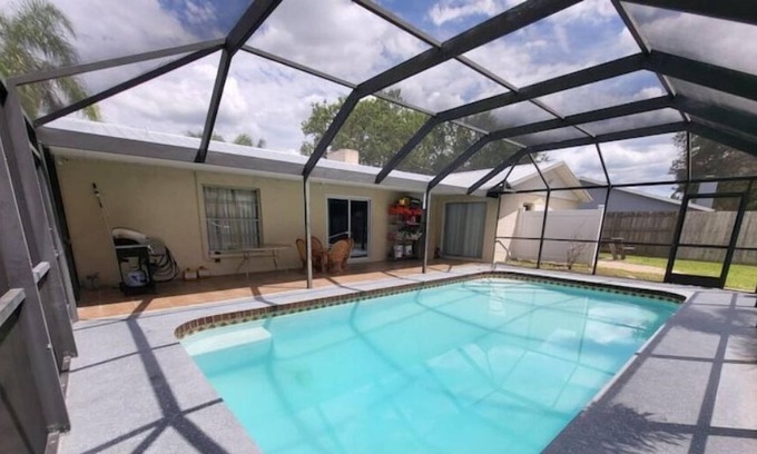 Fruitville House | Pool Home in Central Sarasota