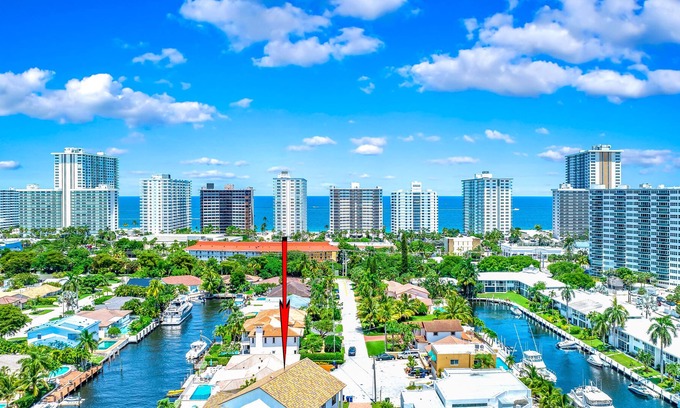 Bermuda Riviera House | Pool+Hot Tub! Massive Waterfront Gem+Walk 2 Beach!