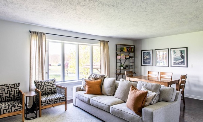 Bridgman House | Pool in summer, hot tub all year, designer home, huge yard, minutes to beach