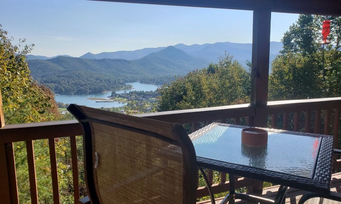 Hiawassee House | Pool Table, 3 bed, 3 bath. Wrap Around Porch.Grill.