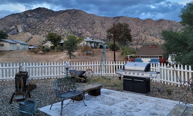Kernville House | Pop's Place - Lodge design, stunning views and deer walk the property.