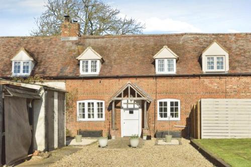 Wavendon House | Poppy Rose Cottage