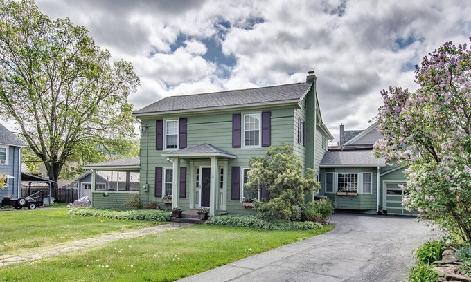 Hammondsport House | Porch Charming | 3 Bed, 2 Bath