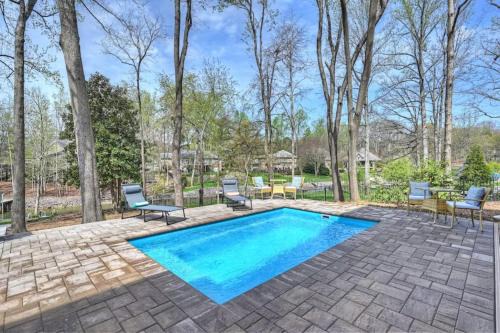 Mount Mourne House | Porch Paradise by AvantStay New Pool Firepit
