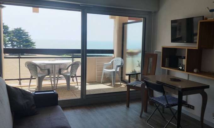 Pornic Apartment | PORNIC T2 facing and sea view beach 50m, Thalasso 300m