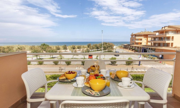 Pals Apartment | "Port Pals Sea View" by Interhome