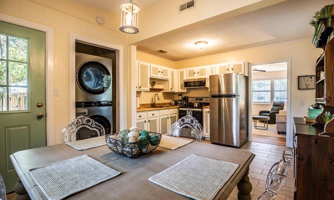 Beaufort House | Port Royal 1721 Battery Park Drive