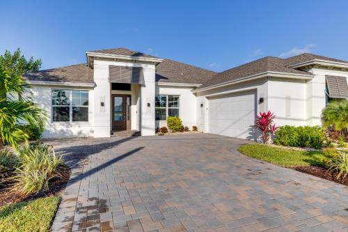 Port Saint Lucie House | Port St Lucie Home with Lanai about 4 Mi to Downtown