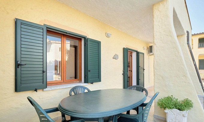 Porto Ottiolu House | Porto Ottiolu Flowered residence rentals 250mt beach