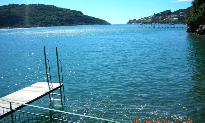 Portovenere Apartment | Portovenere near Cinque Terre in villa with park and private access to the sea