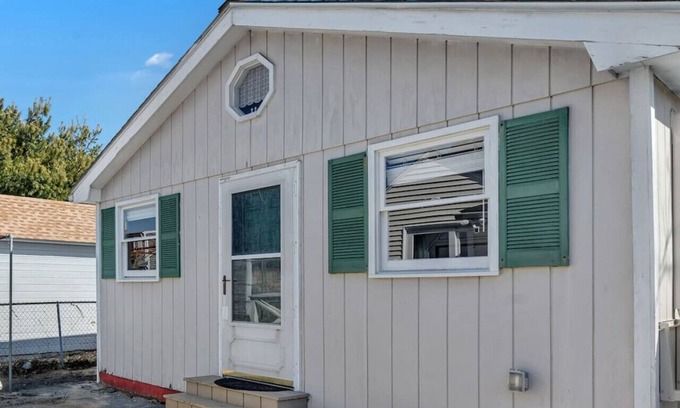 Portsmouth House | Portsmouth Special at Cove
