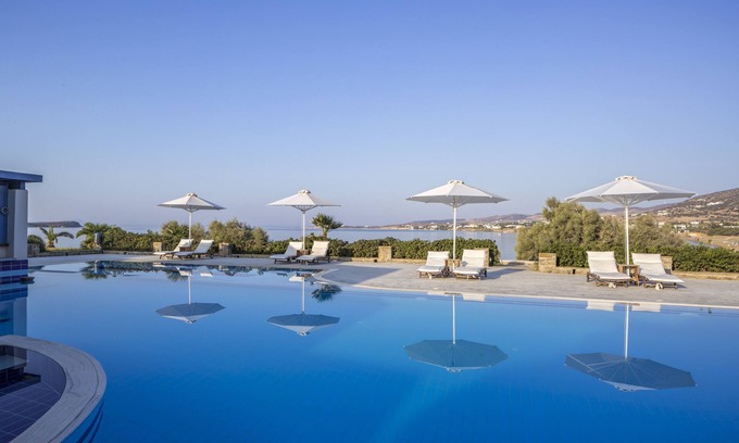 Chrissi Akti Apartment | Poseidon of Paros