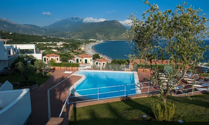 Villammare Apartment | Posidonia Apartment with sea view and panoramic pool