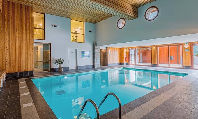 Vaujany Condo | Près des Pistes! Appart Cozy avec Wi-Fi + Cuisine