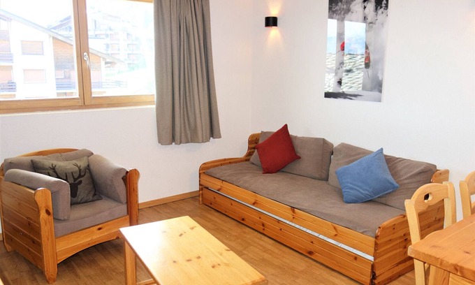 Saint-Pierre-de-Clages Apartment | Pracondu 2 102 - OUTDOOR & FUN charming apartment