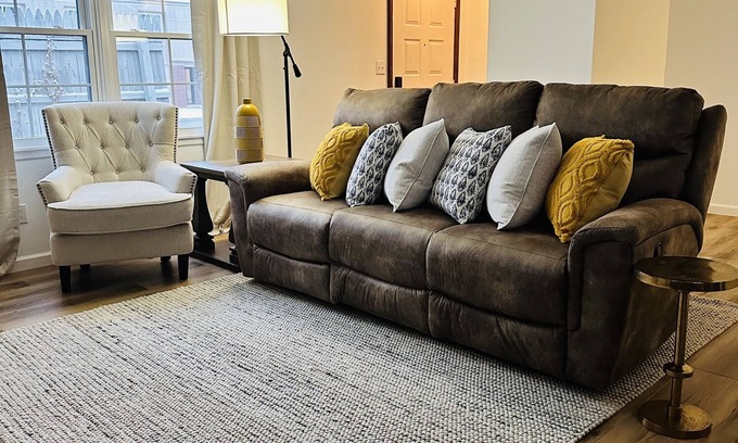 Lawrence House | Prairie View Townhome