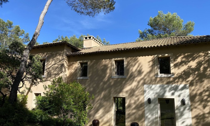 Rognes Villa | PRANA IN PROVENCE