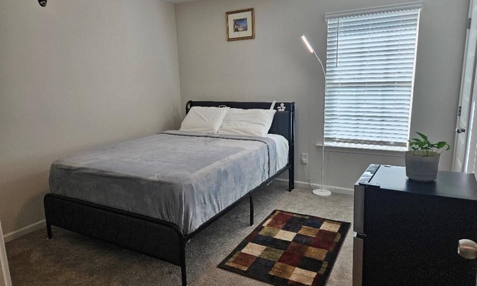 Prattville House | Prattville One Bedroom and WiFi