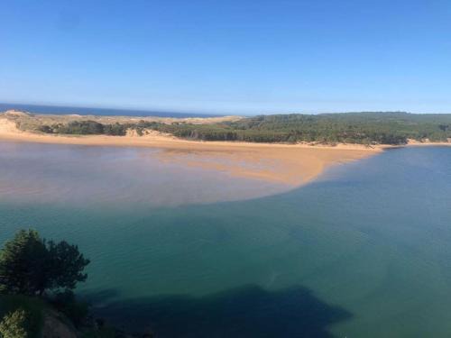 Mogro Apartment | Precioso atico con vistas al mar 20 metros de Playa de Usil