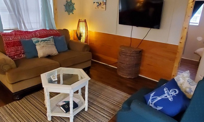 West Monroe House | Precious 2BR/1Bath. Affordable for workers