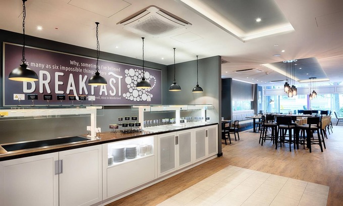 Neukoelln Hotel | Premier Inn Berlin City Süd