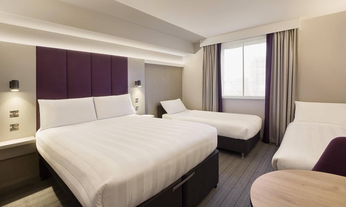 Newhaven Hotel | Premier Inn Edinburgh Leith Waterfront