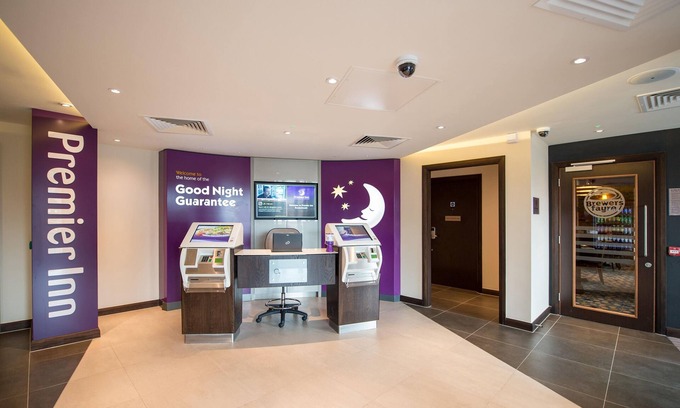 Christchurch Hotel | Premier Inn London Bexleyheath