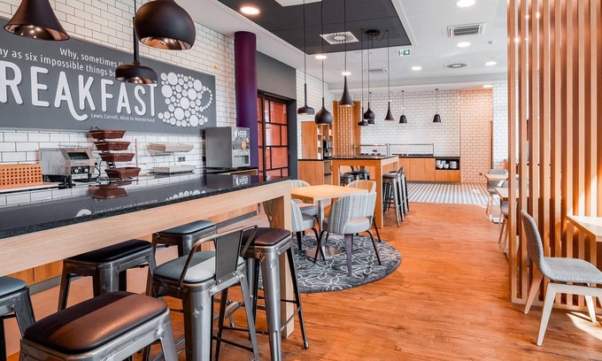 Schwetzingerstadt Hotel | Premier Inn Mannheim City Centre