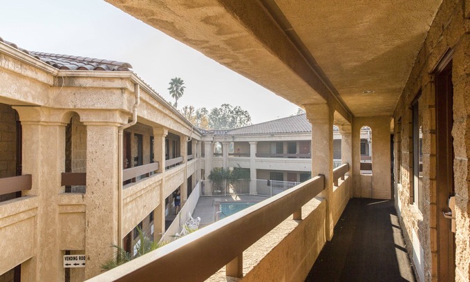 Thousand Oaks Hotel | Premier Inns Thousand Oaks