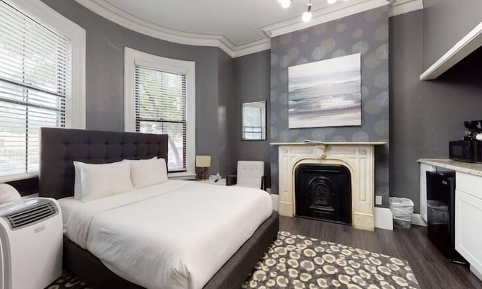 Bay Village Apartment | Premier Suites - Bay Village