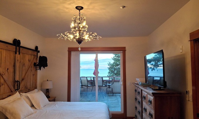 Birch Bay Condo | Premium 2-bedroom Top Floor condo with BIG view of Birch Bay, on the waterfront.