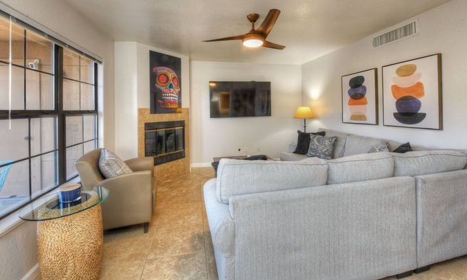 Tucson Condo | Premium location mountain views