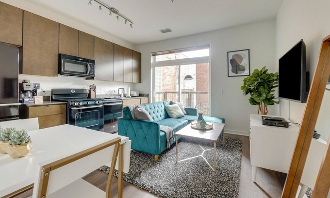 Shaw Apartment | Premium Shaw Studio w/Elevator & W/D, nr Dining & Parks, by Blueground