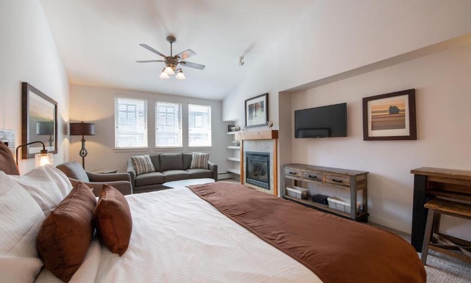 Winter Park Apartment | Premium Unit 3620 - Studio - Fraser Crossing Founders Pointe condo