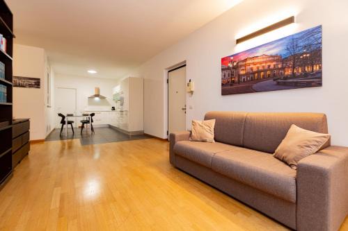 Tricolore Apartment | PREMUDA20 Milan Elegant Apartment
