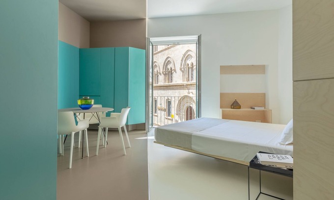 Trapani City Centre Apartment | PRESIDENTIAL SUITE WITH VIEW- Fiveplace Design Suites & Apartments