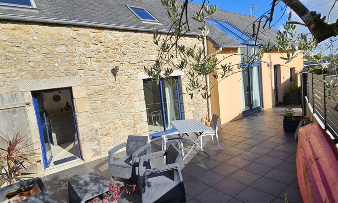 Plouguerneau House | Pretty comfortable farmhouse close to beaches and GR34