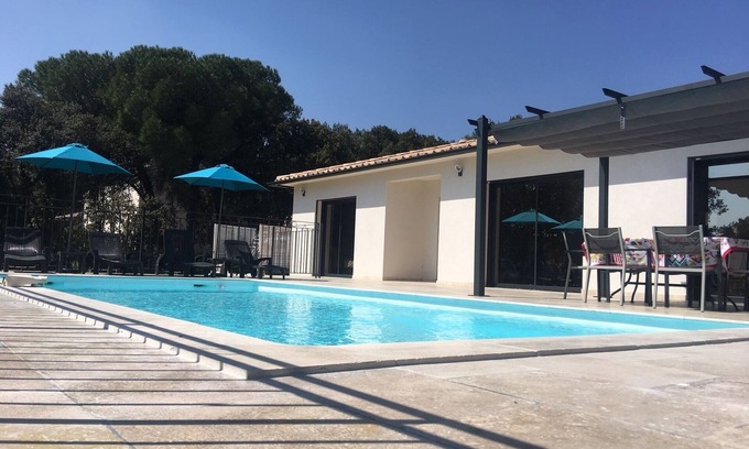 Uzes House | PRETTY NEW AIR CONDITIONED VILLA WITH HEATED POOL IN THE CAMPAIGN OF UZES