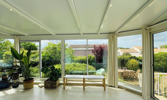 LHoumeau House | Pretty rare pearl near the sea