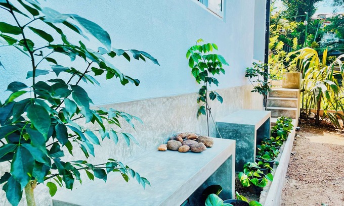 Udunuwara Bed & Breakfast | Pretty Villa