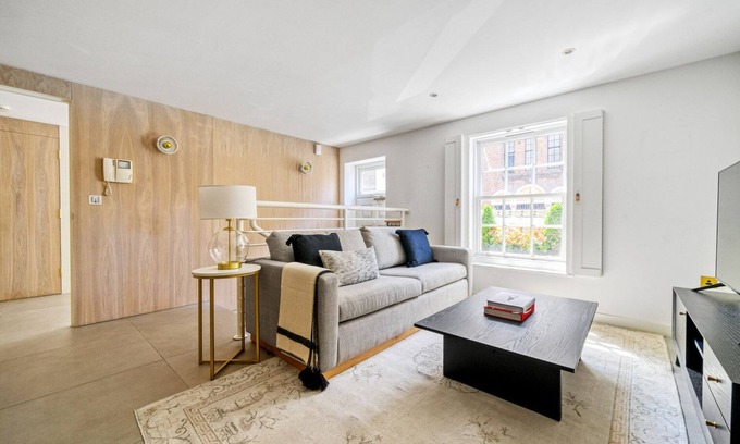 Camden Town with Primrose Hill Apartment | Prime Camden Spacious 2BR, with Parking 2 mn to Camden St, by Blueground