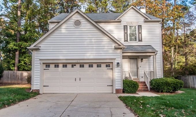 Cary House | Prime Location, Close to Everything, Fresh Market, Downtown Cary, Bond Park