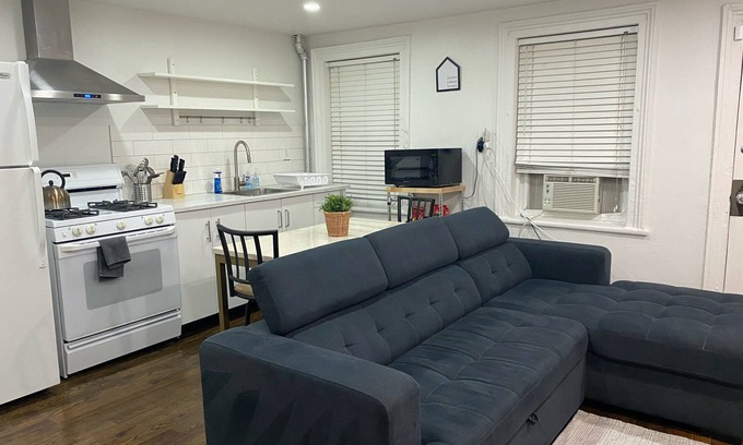 Prospect Heights Apartment | Prime location! Cozy apartment in Prospect Heights