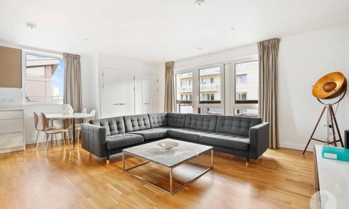 Stratford Apartment | Prime Location | Modern Apartment | East London, Stratford Olympic Park, E20