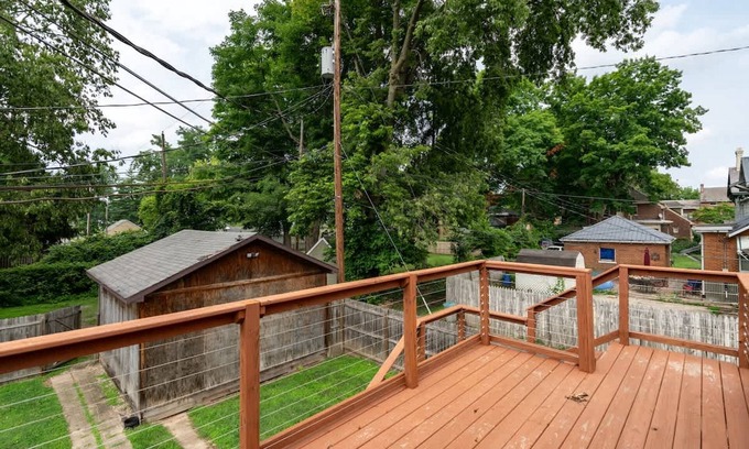 Chillicothe House | Prime Location Top Rated Clean Parking Free