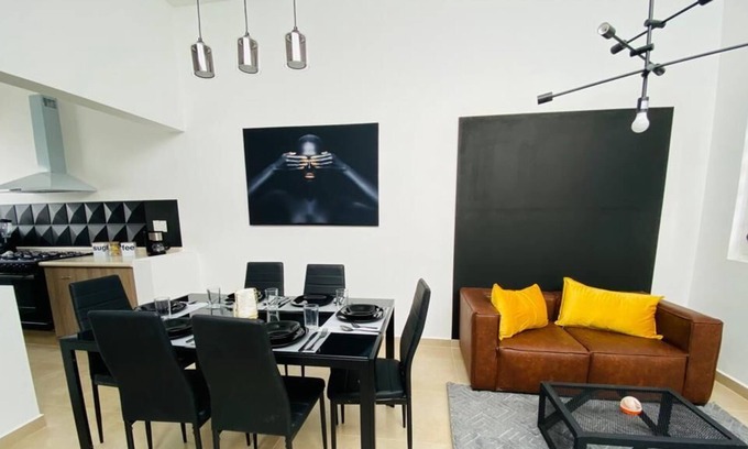 Queretaro House | Prime Station Plus. Well-Located in Querétaro!