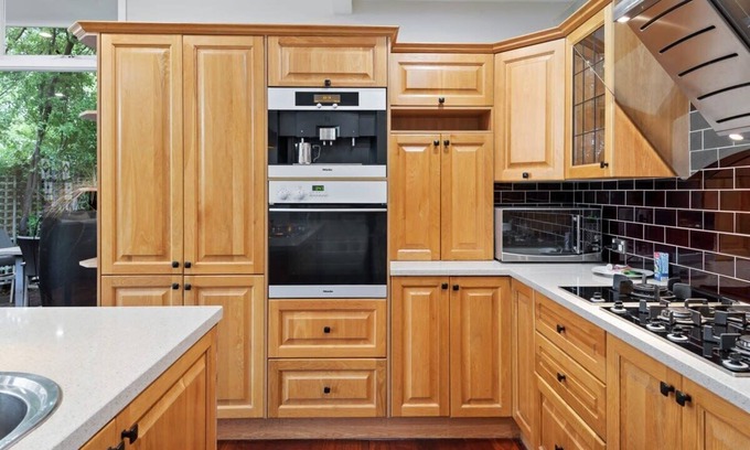Williamstown House | Pristine 4-Bed House in the Heart of Williamstown