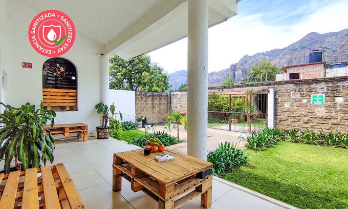 Tepoztlan House | Priv. room next to the mountains | BBQ + terrace