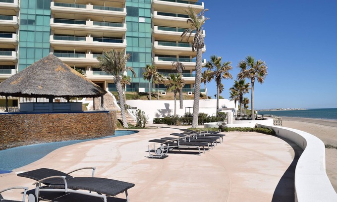 Las Conchas Condo | PRIVACY IN PARADISE with FOREVER VIEWS at the end of LAS CONCHAS