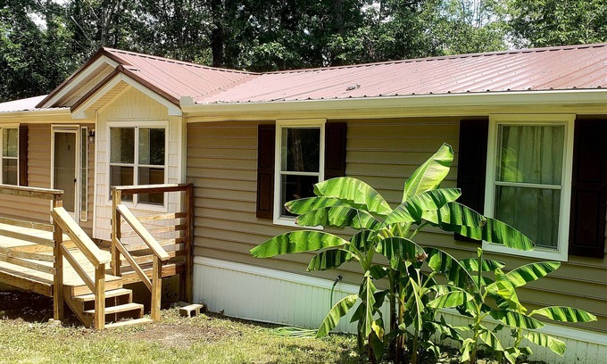 Waverly House | Privacy in the Woods